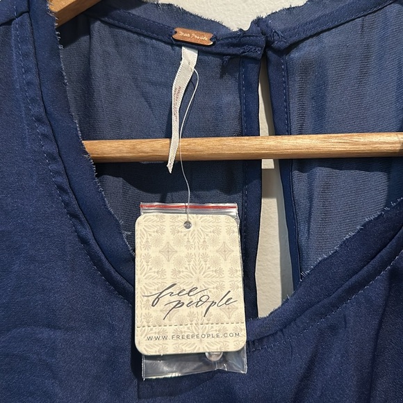 NWT Free People Remi Crop Top Large Smokey Sapphire Sleeveless Keyhole Back L - Picture 6 of 11